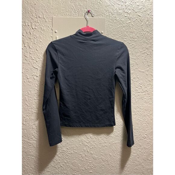 Nike Black Long Sleeve Top Woman’s Size XS FLAWED-Spots - Picture 7 of 9
